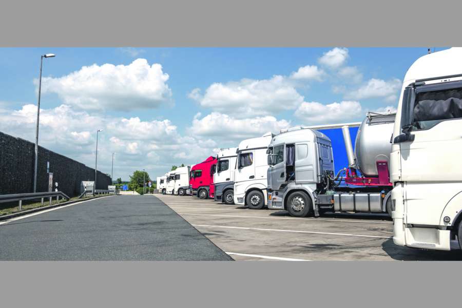 Lkw-Kartell: Scania hat vor dem Gericht der Europäischen Union keinen Erfolg, die Millionen-Geldstrafe bleibt bestehen. (Symbolbild: Adobe Stock)