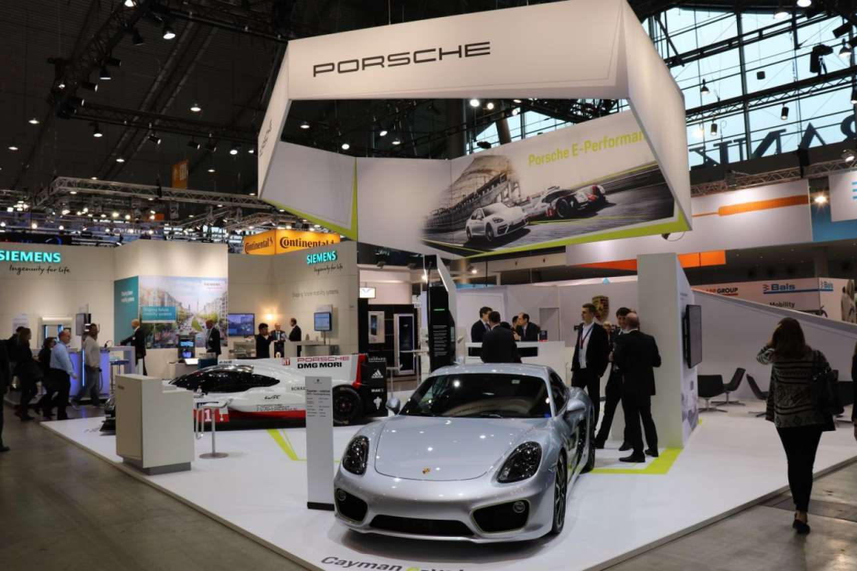 Platzhirsch Porsche zeigte seine Speespitzen zum Thema Elektrifizierung. | Foto: G. Soller