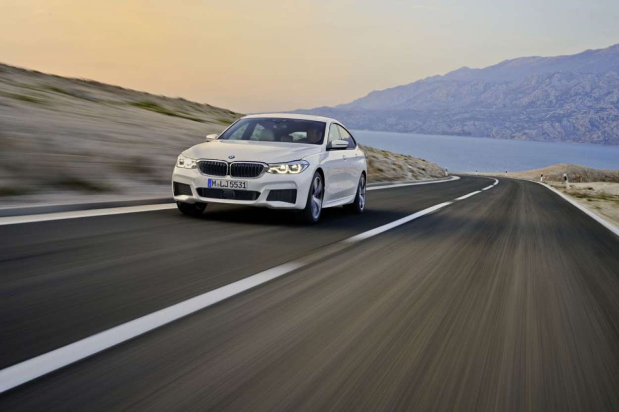 Optisch und auf der Waage leichter als der 5er GT: Der neue BMW 6er GT.